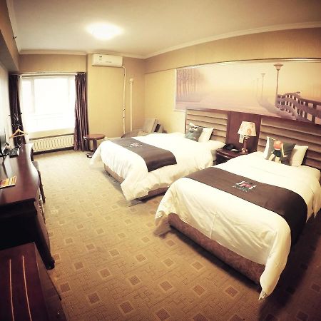 Pai Hotel Yuxi Tonghai Екстериор снимка