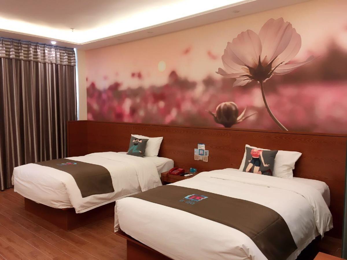 Pai Hotel Yuxi Tonghai Екстериор снимка